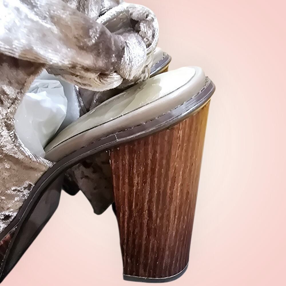 NIB Very Volatile Los Angeles Platform Sandels Shoes Kimbra Style Size 8 Taupe - Picture 8 of 12